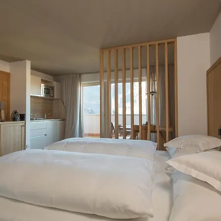 Hotel apartamentowy Moelgg Dolomites San Vigilio Di Marebbe